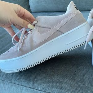 Nike Air Force 1 sage low